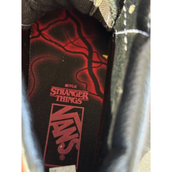 Vans X Stranger Things Sk8-Hi Sneakers Mens Limited Edition Black/Red. Size 11 - Picture 6 of 10